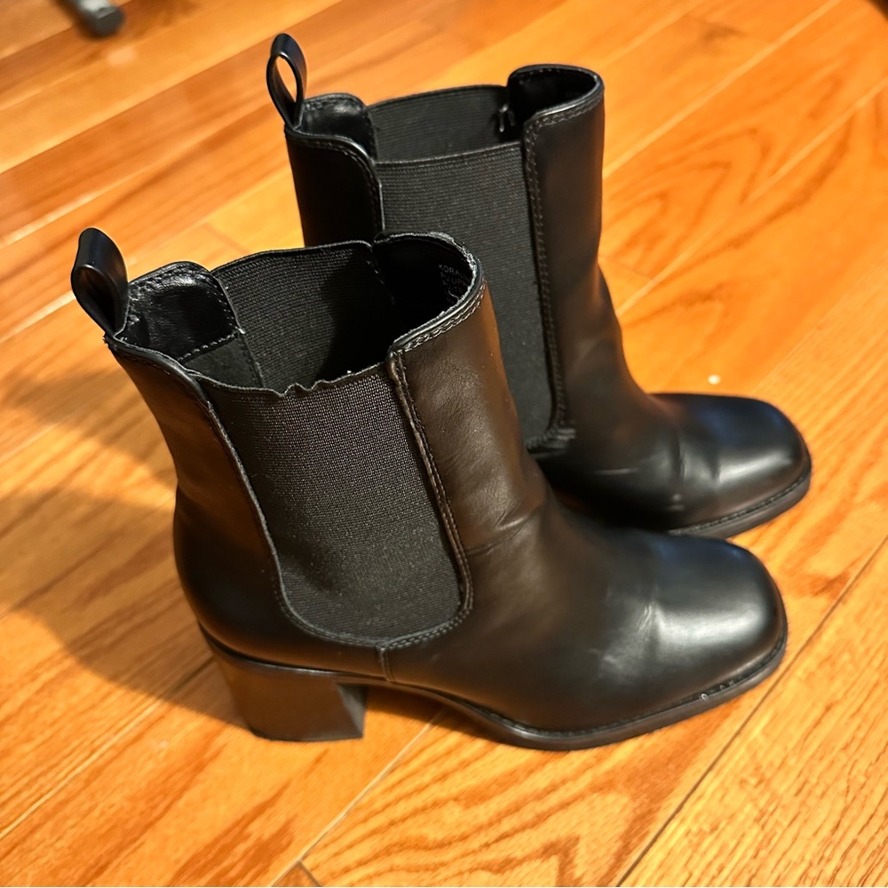 Steve Madden Koraline Chelsea Ankle Boots - Size 8.5